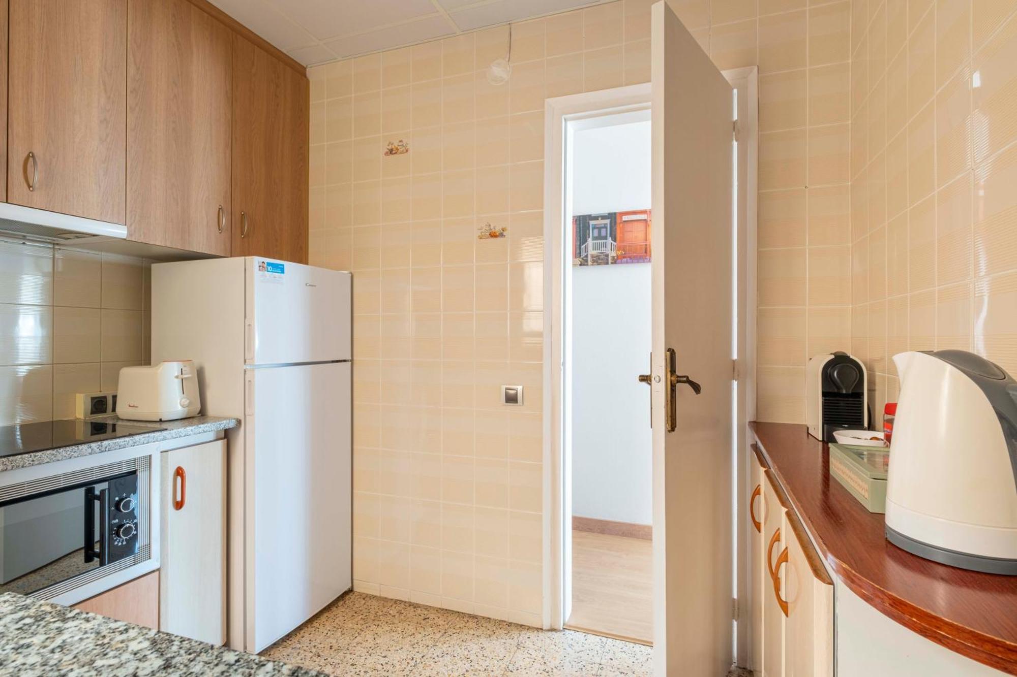 5 Min To The Sea And 15 Min To Barcelona Center Apartment ซานต์อาเตรียเดเบซอซ ภายนอก รูปภาพ