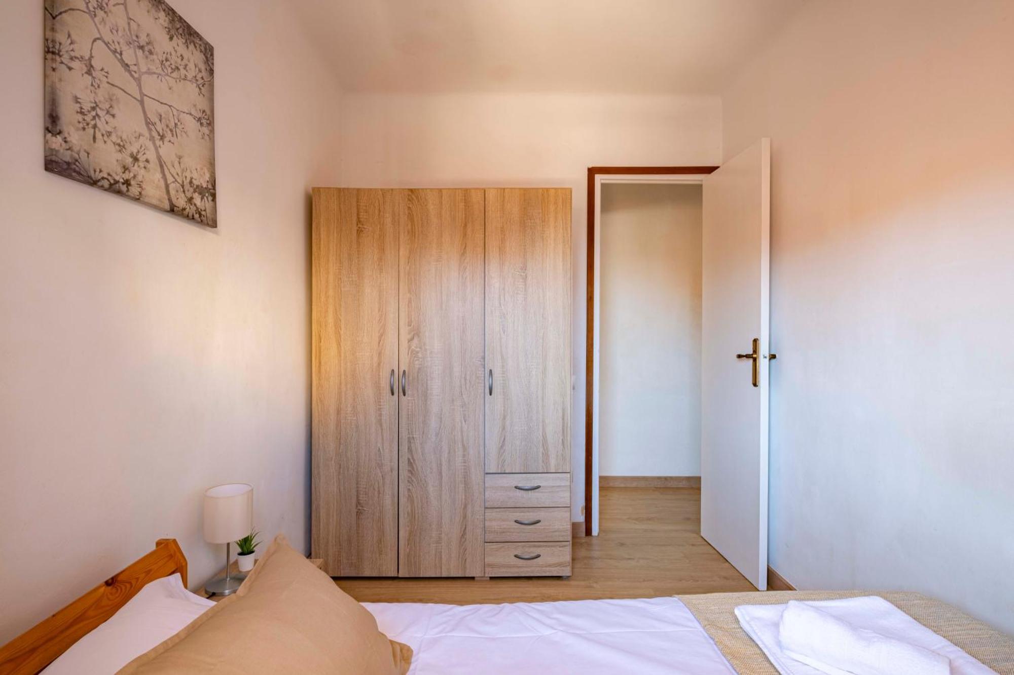 5 Min To The Sea And 15 Min To Barcelona Center Apartment ซานต์อาเตรียเดเบซอซ ภายนอก รูปภาพ