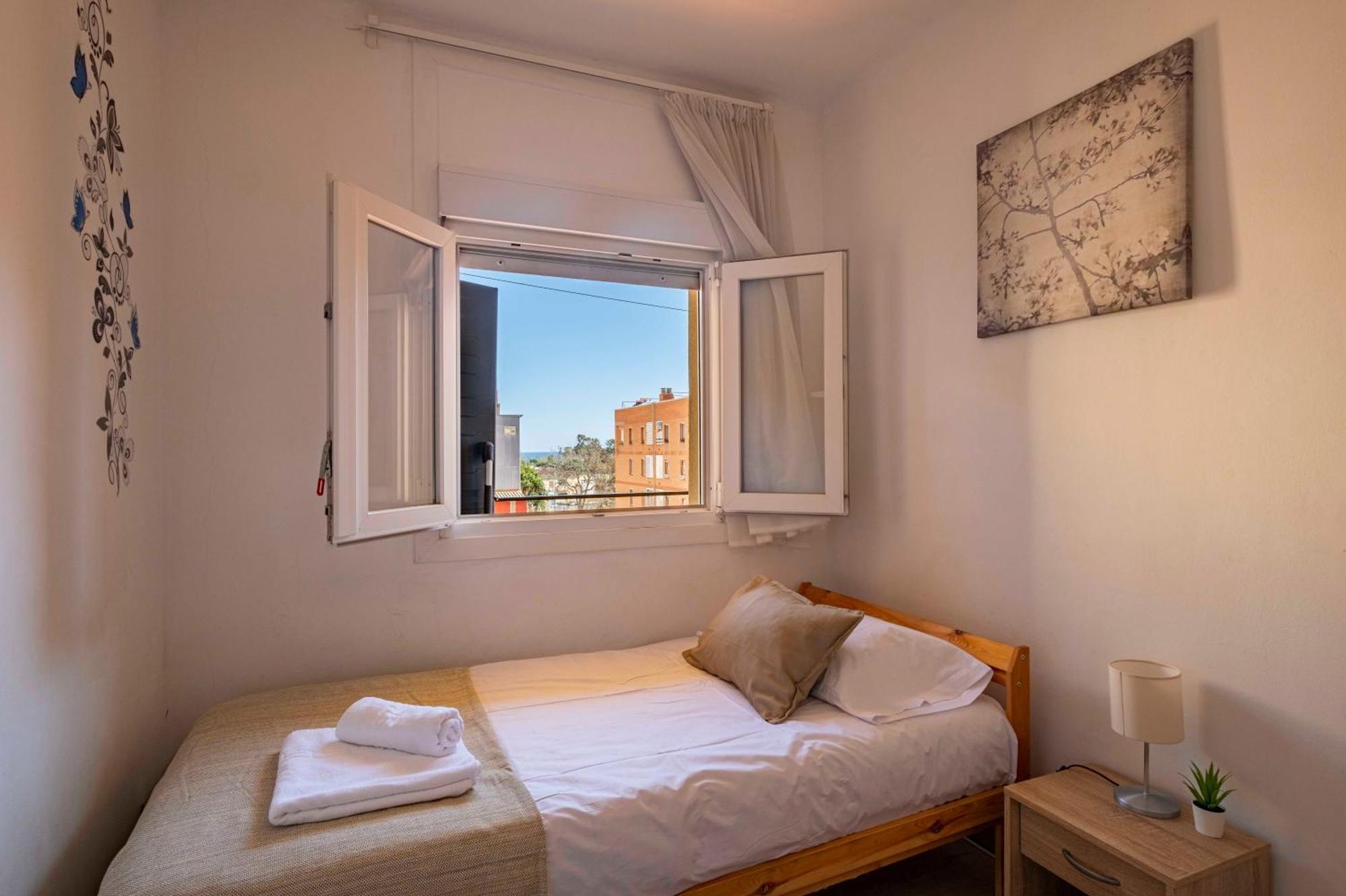 5 Min To The Sea And 15 Min To Barcelona Center Apartment ซานต์อาเตรียเดเบซอซ ภายนอก รูปภาพ